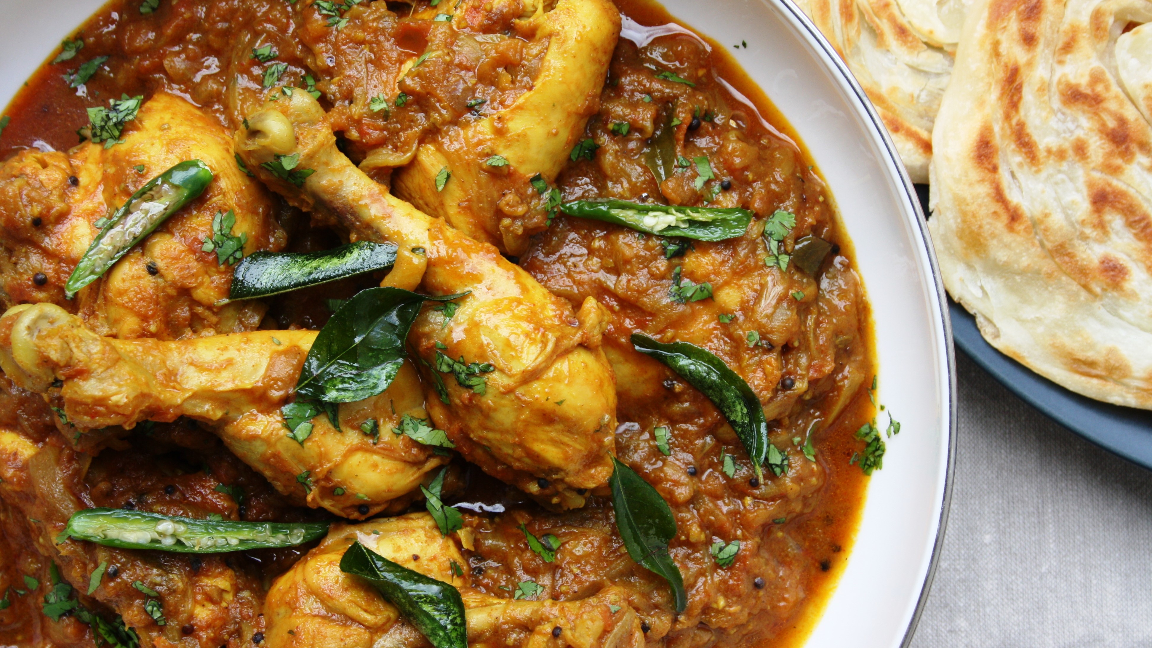<br/>Jasmine rice, Chicken curry and sambol<br/><br/>Ingredients<br/>Jasmine rice, Chicken curry, Coconut sambol